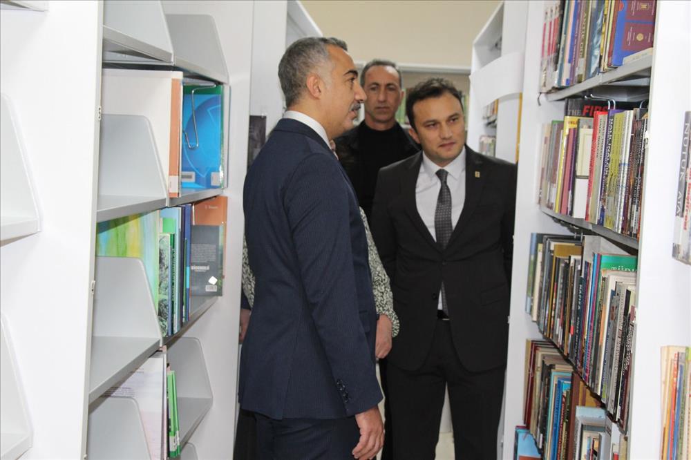 Armutlu Kaymakamı Sayın Erinç Demir’den Meslek Yüksekokulumuza Ziyaret